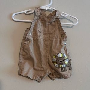 Carters, newborn lion, overall size, newborn